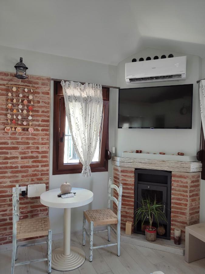 Kaldera Villa *